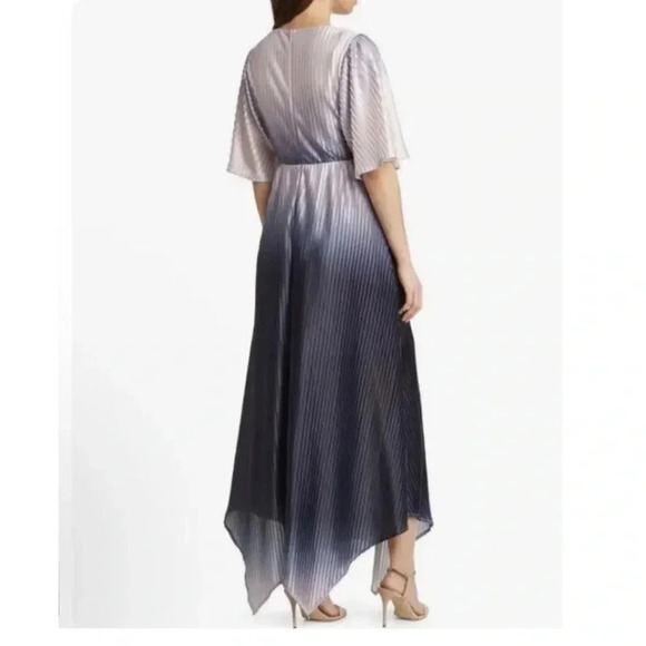 BTFL-life Karla Handkerchief Pleated Hem Pink Navy Ombré Maxi Dress V-Neck - Picture 3 of 3